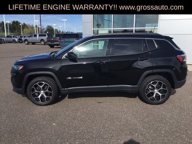 2024 Jeep Compass — detail view