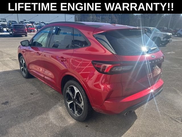 2025 Ford Escape — detail view